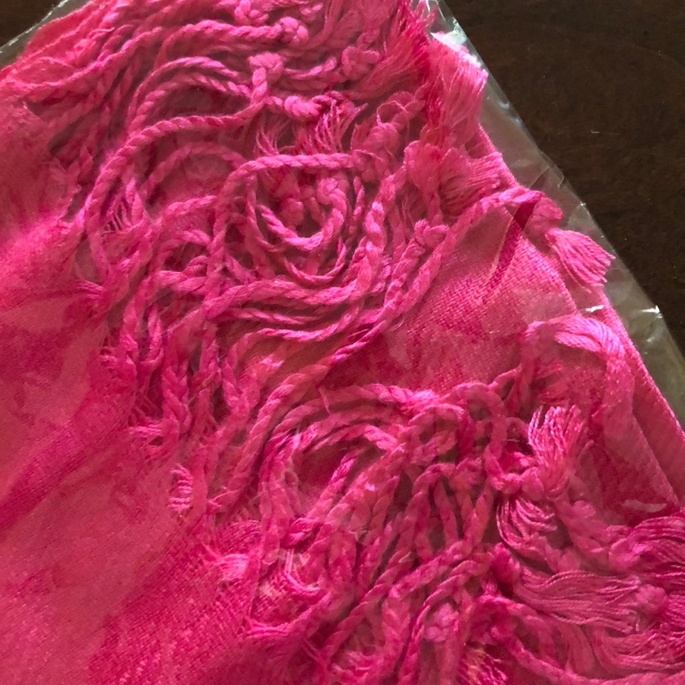 Pashmina - Picture 3 of 3
